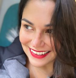 Dr Andrea Medrado
