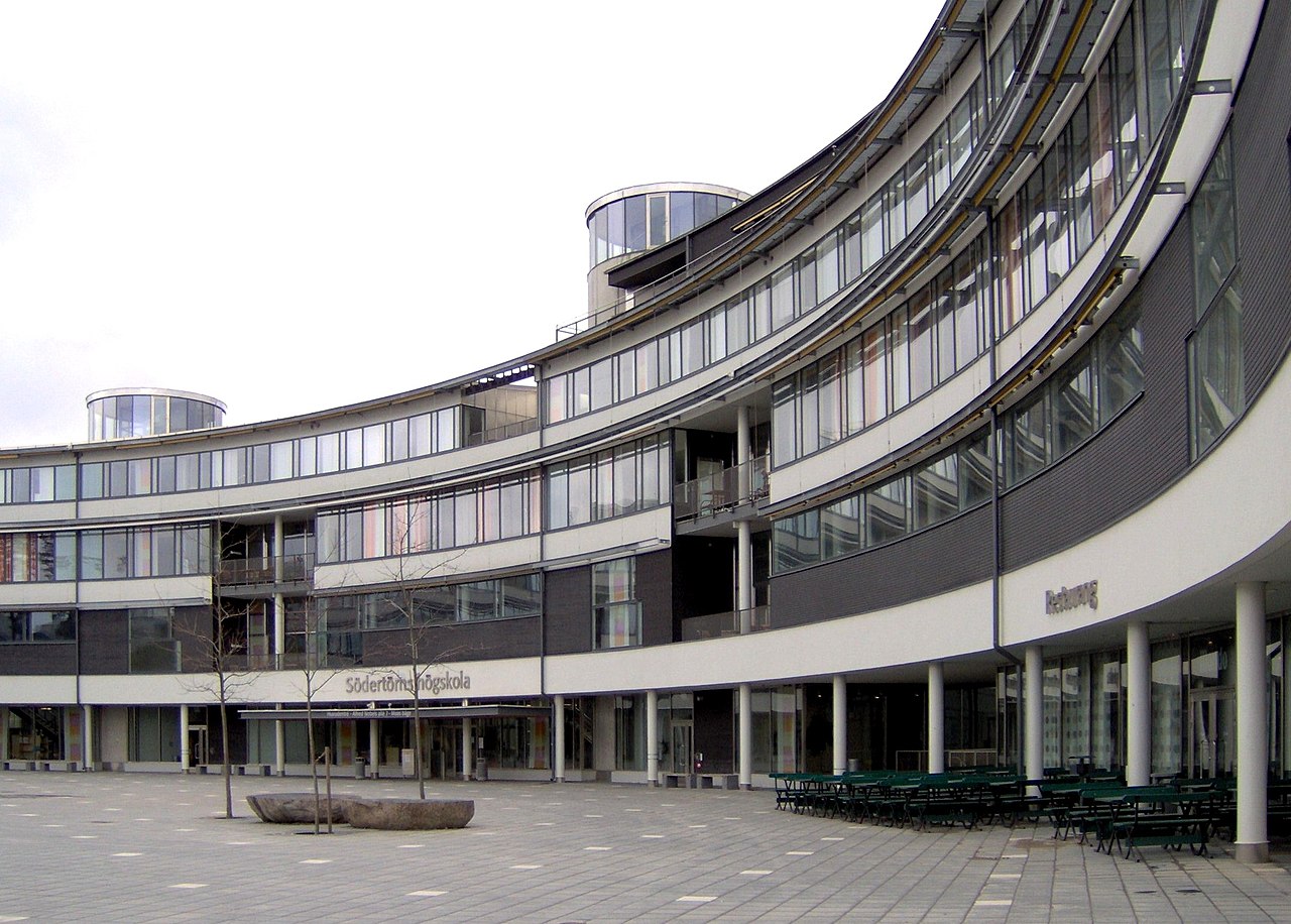 Södertörns_högskola_Moas_båge