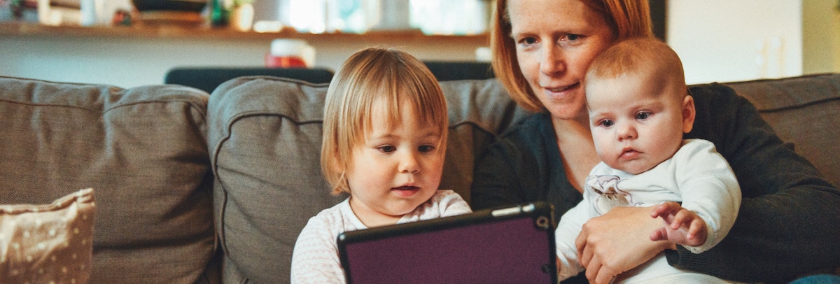 alexander-dummer-UH-xs-FizTk-unsplash