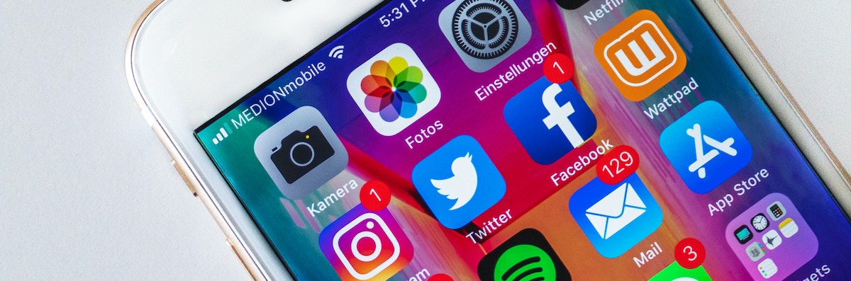 sara-kurfess-6lcT2kRPvnI-unsplash