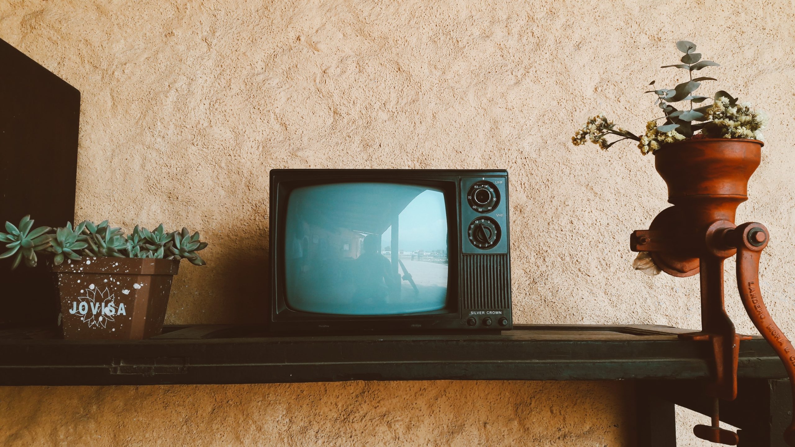 stephen-monterroso-cwcPV_VKfy4-unsplash