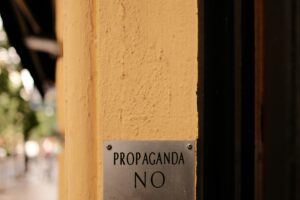 claudio-schwarz-g6w40MiCa7w-unsplash